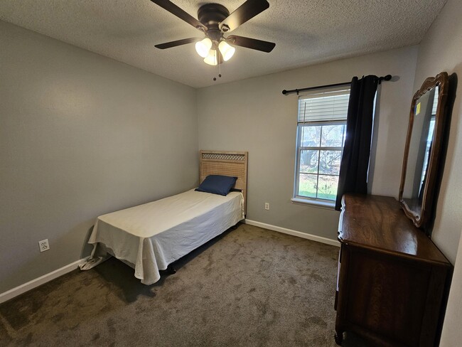 Photo - 2428 Beechnut Ln