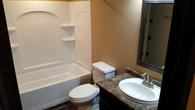 Photo - 114 Main St Unit 3