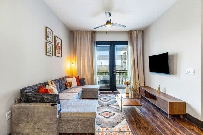 Building Photo - 9127 Research Blvd Unit ID1365730P