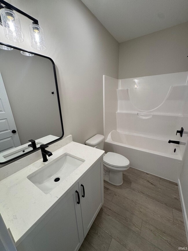 Photo - 1072 Emilee Ct