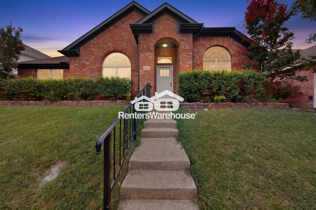 Building Photo - 4207 English Ivy Dr