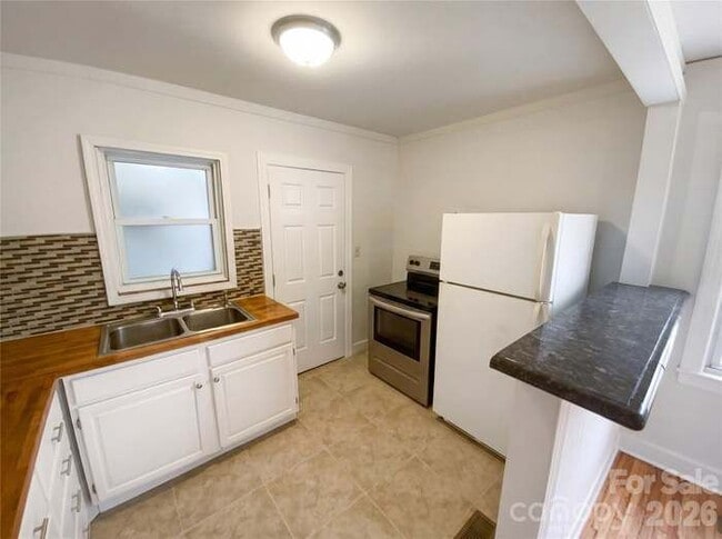 Photo - 2308 Grimes St