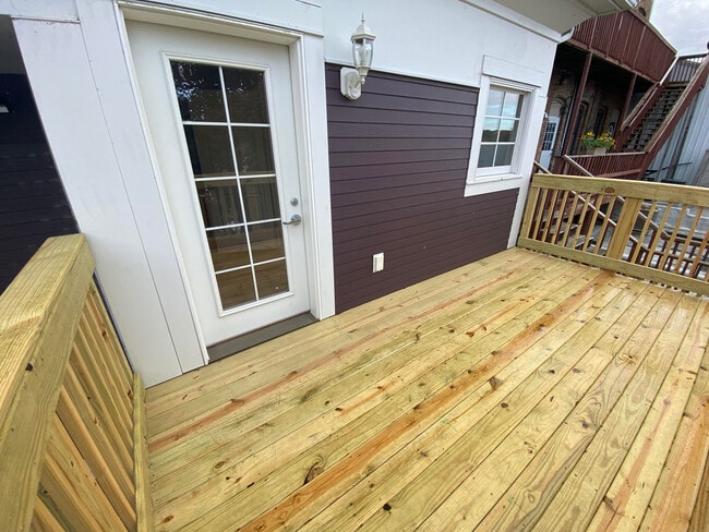 Deck - 214 S Minnesota Ave Unit 1