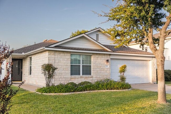 Photo - 210 Rinehardt St