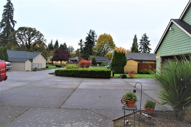 Photo - Well maintained 2Bd/2Ba Single Story Duple...