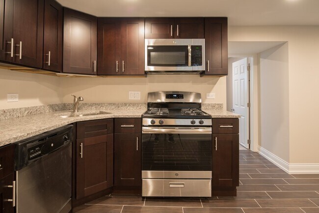 Photo - 2758 N Richmond St Unit 6H