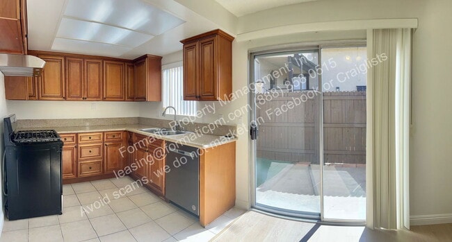 Photo - 2442 S Nancy St Unidad 1