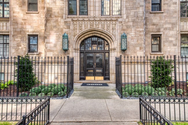 Photo - 3800 N Lake Shore Dr Condo Unit 10E