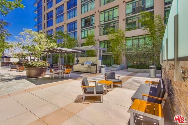 Photo - 1100 S Hope St Unit 1704