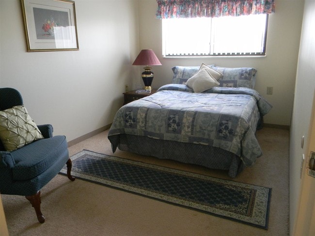 Photo - 920 On the Park