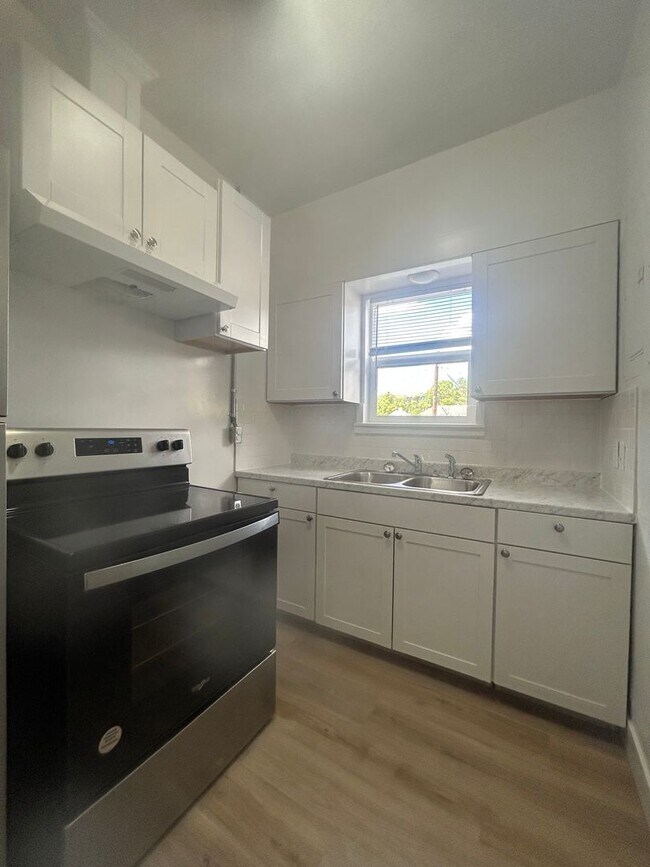 Photo - University of Utah Student Housing Unit 64 S