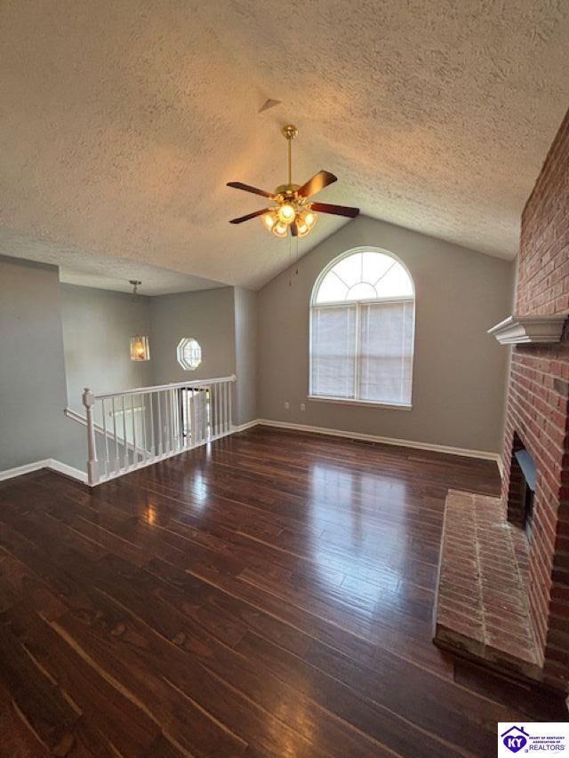 Photo - 210 Scarlet Ave