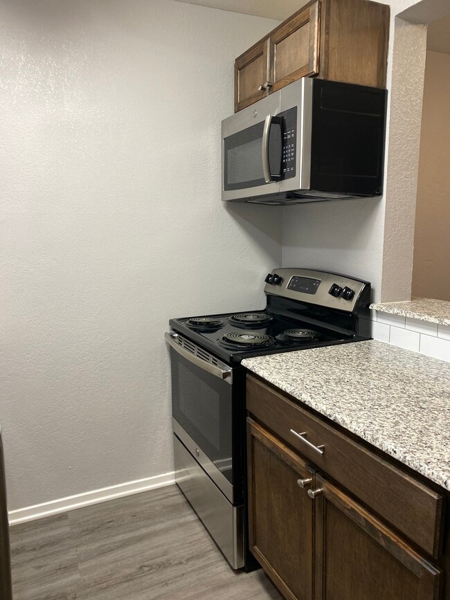 Hulen Park Place