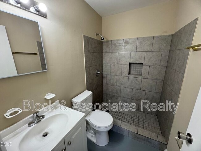 Photo - 1120 Savannah Dr