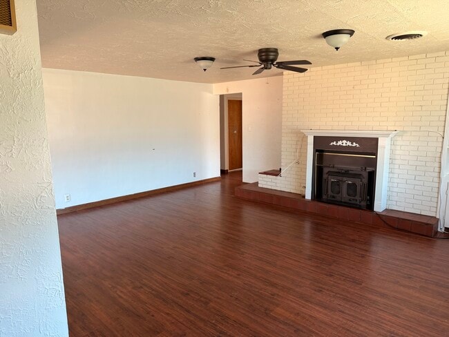 Photo - 113 Stull Ct