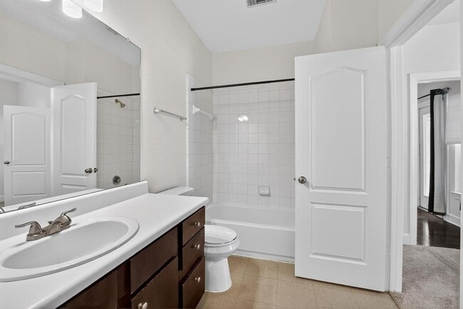 Photo - 1901 Crossing Pl Unit 2201-A