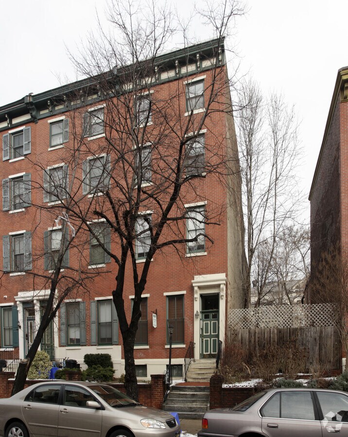 Photo - 1519 Green St Apartments