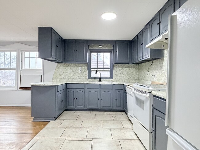 Photo - 474 Chilver Rd Unité 6