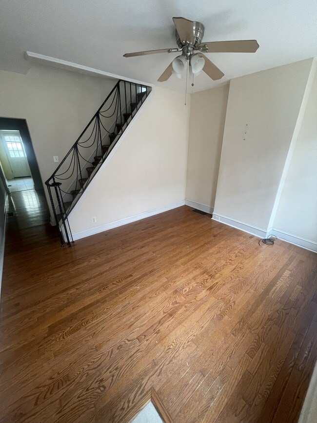 Photo - 815 Livingston St