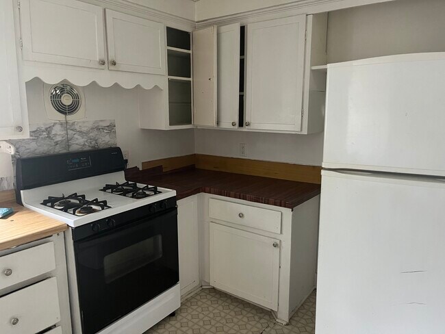 Photo - 68 2nd St