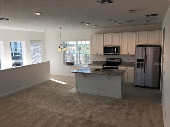 Photo - 6989 Arnoldson St