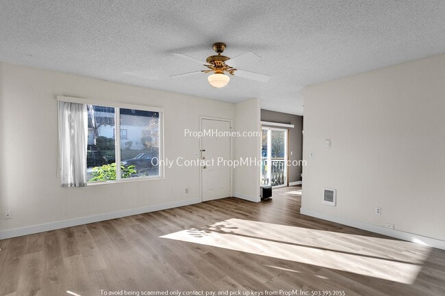 Photo - Bright & Airy | Apartment Urban Retreat! T...