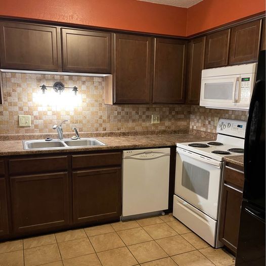 Photo - 2741 E Ave NW