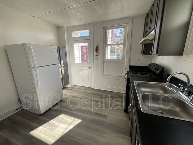 Photo - 260 W Jackson St