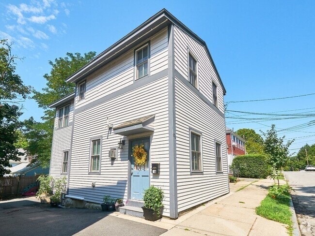 Building Photo - 86 High St Unit 86 Rental