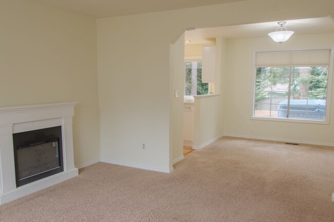 Photo - 3bd/2.5ba Issaquah Home