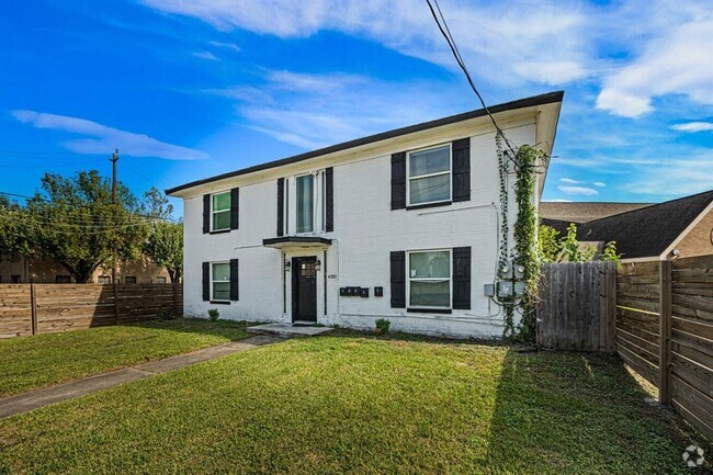 Building Photo - 4301 Chartres St Unit 3 Rental