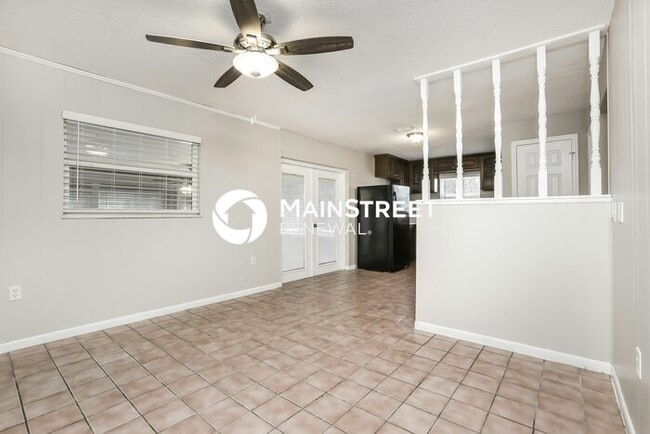 Photo - 3 Bedroom Pet-Friendly Home in Orlando, FL...