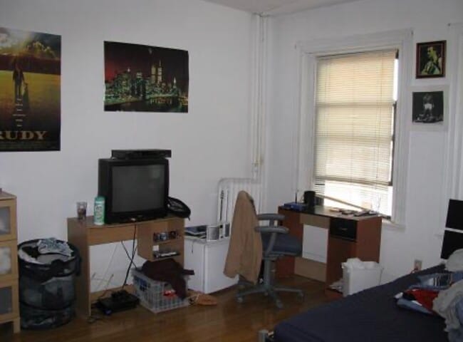 18 Glenville Ave