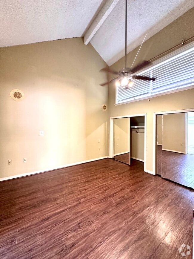 Building Photo - 3BR 2BA LSU Area Rental