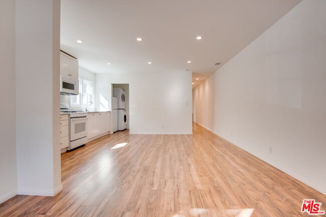 Photo - 4053 Verdugo Rd