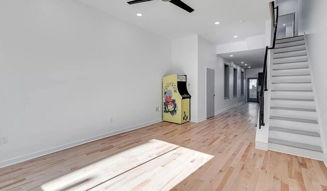 Photo - 1719 Arlington St