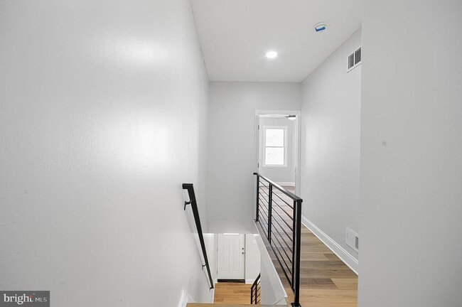 Photo - 5860 Osage Ave