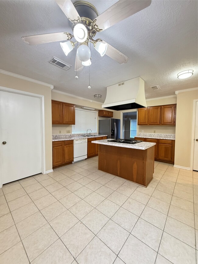 Photo - 15307 Pebble Lake Dr
