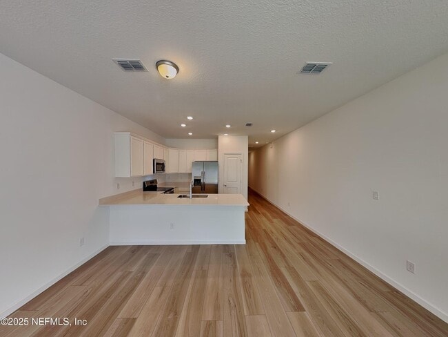 Photo - 610 Holly Lks Dr