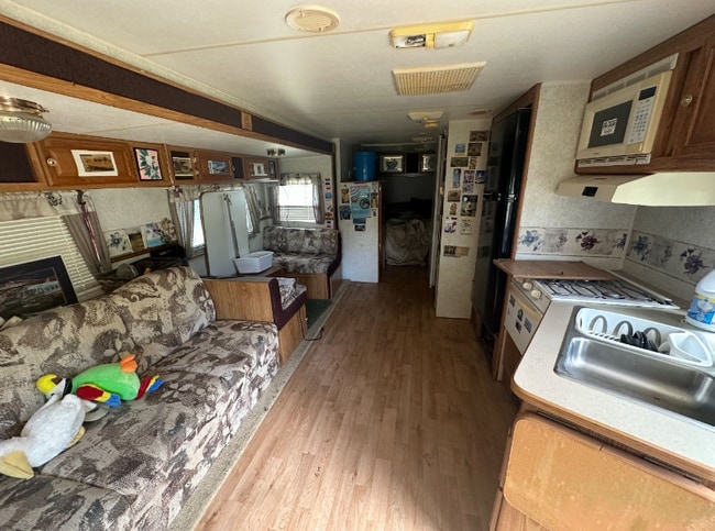 Photo - 613 N Eye St