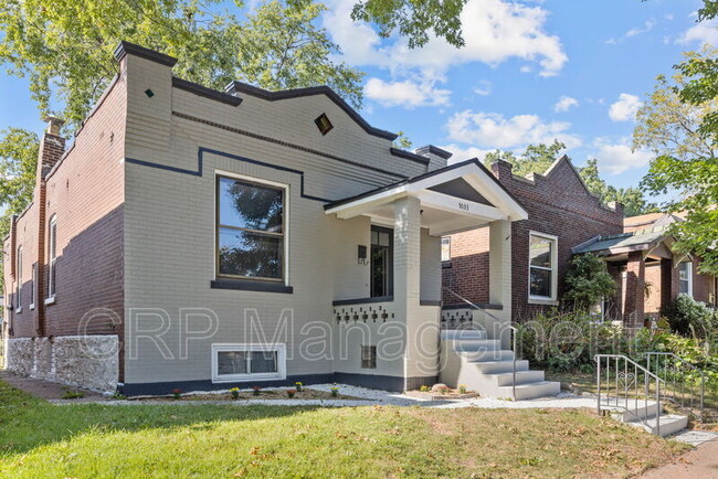 Building Photo - 5033 Ray Ave