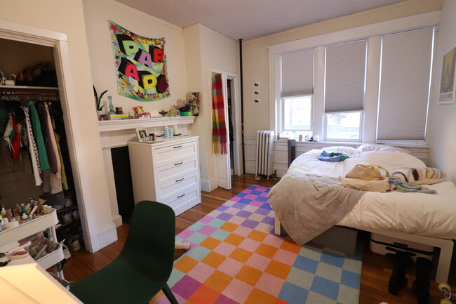 62 Egmont St Unit 5