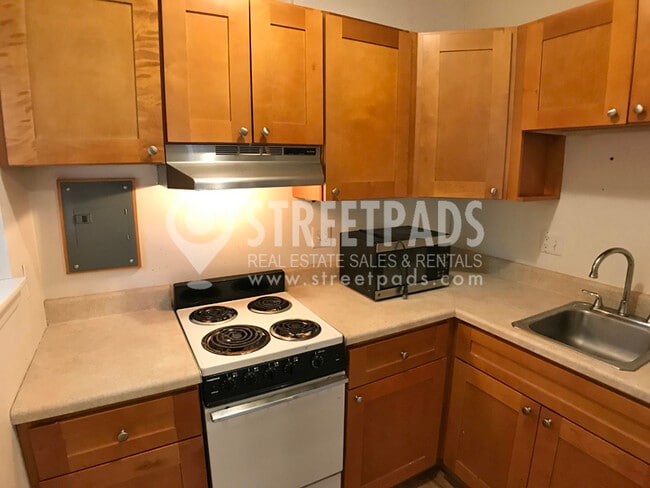 Photo - 2018 Commonwealth Avenue