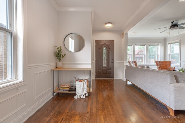 Photo - 3913 W 57th Pl