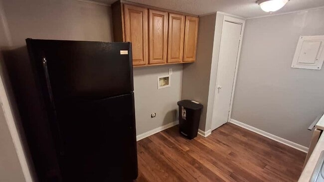 Photo - 2720 Clayton Dr NW