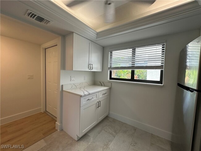 Building Photo - 6308 Sugar Bush Ln Unit C Rental