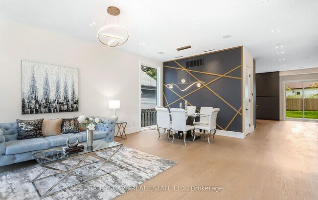 Photo - 55 Adanac Dr