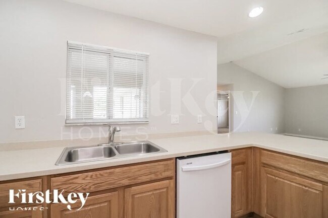 Photo - 627 NW 2nd St
