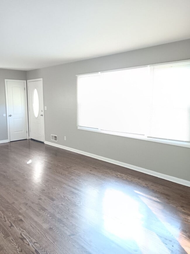 Photo - Spacious 3-Bedroom Home in Hammond