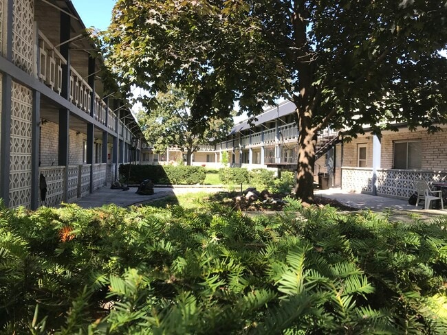 Photo - N88W14750 Main St Unit Menomonee Falls Studios